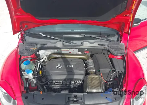 2013 Volkswagen Beetle 2.0T z USA, uszkodzony, nr VIN 3VW8S7AT1DM825656